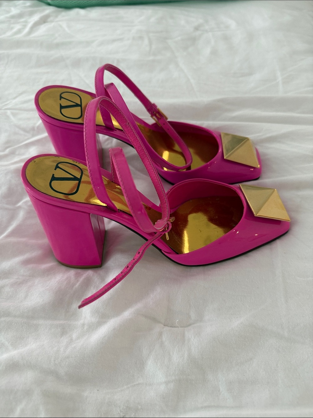 Valentino One Stud 90 Patent Pump